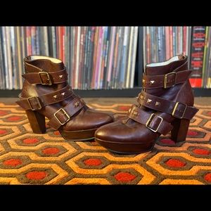 RARE John Fluevog Summertime Dig Studded Boots